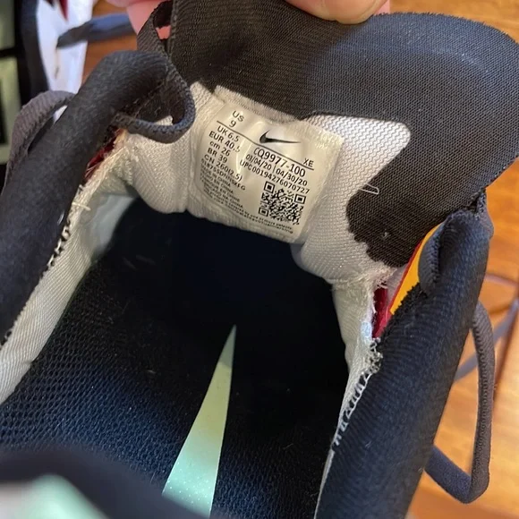 Nike Zoom Air women’s size 9 worn once, almost new. - Picture 7 of 13